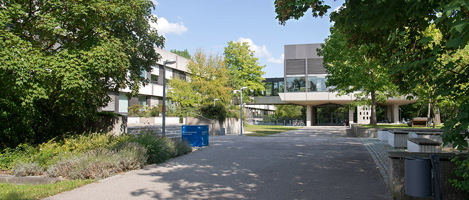 Eingangsbereich des Physik-Departments. (Bild: Andreas Battenberg / TUM)